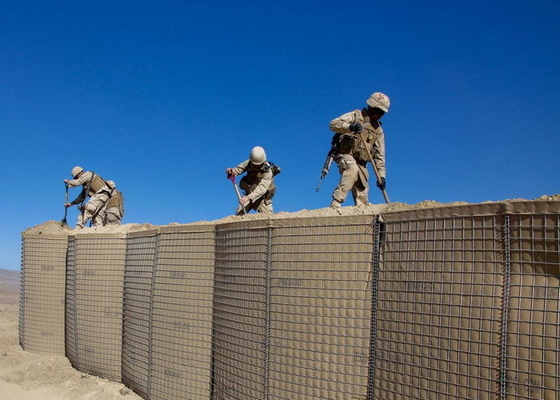 A areia militar dos bastiões das cestas de mil. 1 4.0mm Hesco encheu-se