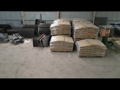 Um novo lote de barreiras defensivas começou a ser montado