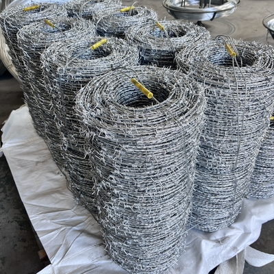 fechamento de escola especial de arame farpado rede de arame farpado preço por rolo barato de arame farpado bobina de arame farpado galvanizado para cercas por conjunto