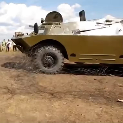 Venda a quente Barreiras de tanque Malha de aço Malha de arame de armadilha Rede Rússia