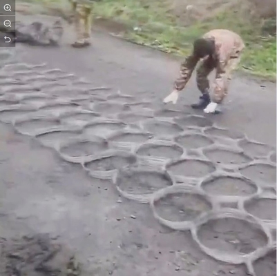Venda a quente Barreiras de tanque Malha de aço Malha de arame de armadilha Rede Rússia