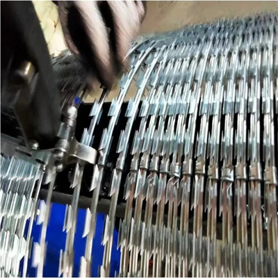 CBT Razor Barbed Wire para Fortificação Anti-Rust Razor Blade Barbed Wire Double Strand In Rolls
