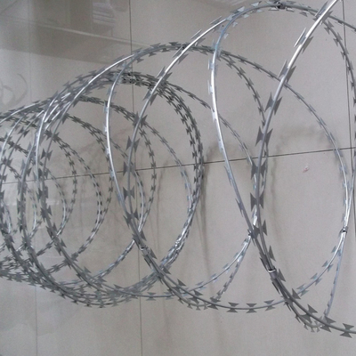 CBT Razor Barbed Wire para Fortificação Anti-Rust Razor Blade Barbed Wire Double Strand In Rolls
