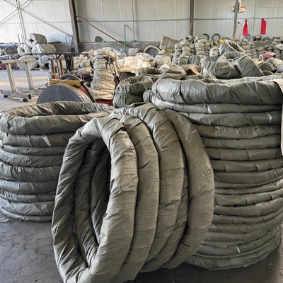 Venda a retalho BTO-10 Razor Barbed Wire High Tensile Rolls For Secure Enclosures Painel de vedação de arame farpado