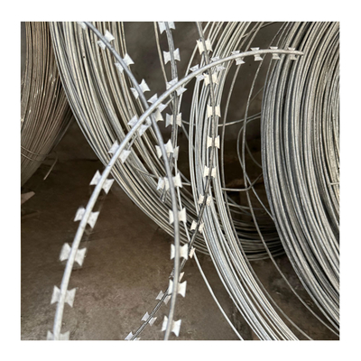 Calor imersos Galvanizado Cercas de Segurança Razor Barbed Wire aço Wire Barbed Wire bobinas