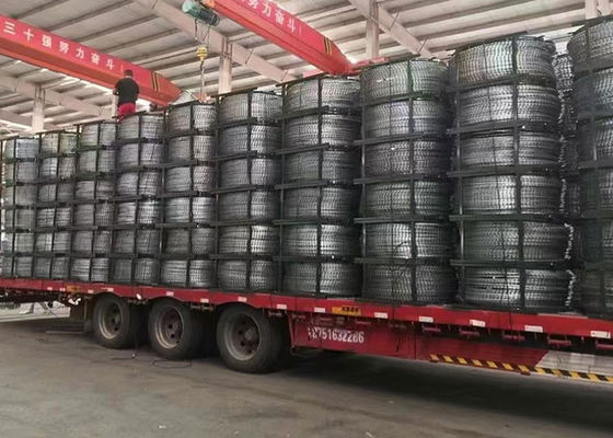 Arame farpado revestido de plástico para vedação de segurança