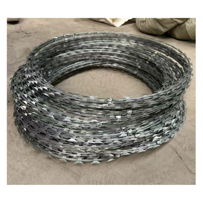 Filho de Barbear Galvanizado Blade Barbed Wire Bto-22 Concertina Double Strand Razor Wire Mesh