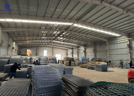 Barreira defensiva de malha de arame galvanizado galvanizado para cercas de segurança