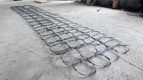 Tanque Obstáculo vedação rede Invisível Drone Rede vedação tanque Barreira Wicker vedação rede de arame elétrico segurança Putanka Barreira Ucrânia
