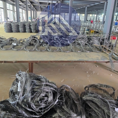 Obstáculo pouco visível Cerco de segurança Barreira de malha de arame MZP Emaranhado Mal perceptível Obstáculo 10х10х1.4m Arame anti-tanque