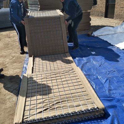 Galvanized Welded Mesh Gabion Box 5mm Wire 300 Gsm Geotextile Military Barrier