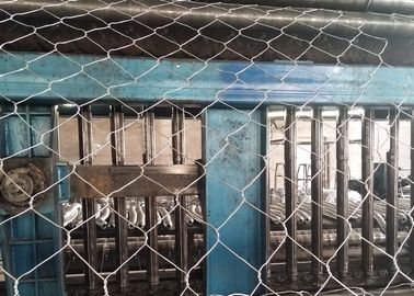 Calibre de fio sextavado tecido galvanizado mergulhado quente da cesta 2.0-4.0mm de Gabion da rede de arame