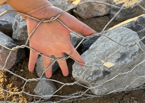 Diâmetro 2,7 mm Furo de gabião galvanizado Tamanho 60x80 mm