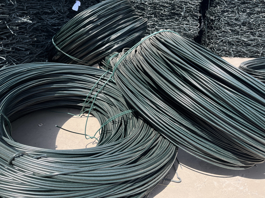 Preto Durável 2.7mm Gabion Box Resistência à tração 380-400mpa Parede de retenção