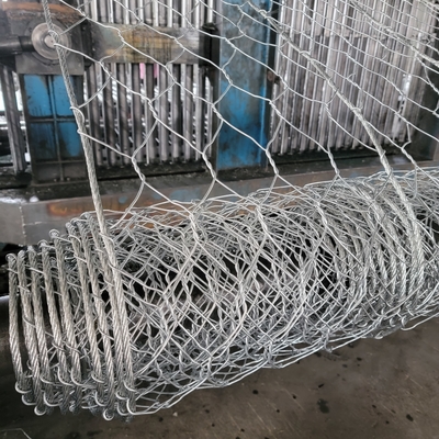 Segure na cesta de gabião do banco de mar com fio galvanizado a quente para resistência à corrosão