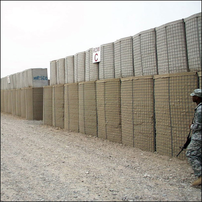 Soldadura galvanizada pesada Anti-corrosião HESCO Defensiva Militar Muralha de Barreira Cheia de Areia No Canadá