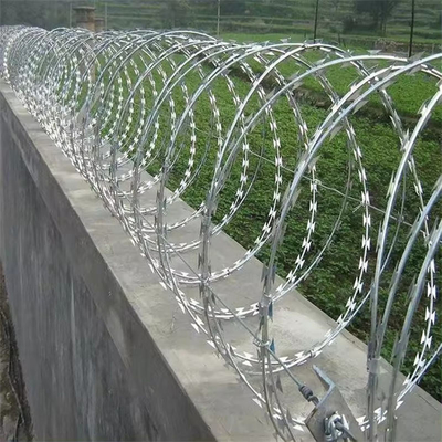 Venda Quente Cross Razor Barbed Wire Flat Wrap Razor Barbed Wire E Clips Razor Wire