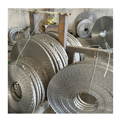 Fabricante de arame farpado galvanizado de alta qualidade de 2,5 mm de diâmetro
