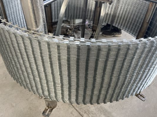 Galvanizado fio de ferro com espinhos cadeia de ligação vedação superior de fio de espinhos rede de proteção contra roubo de fio de espinhos