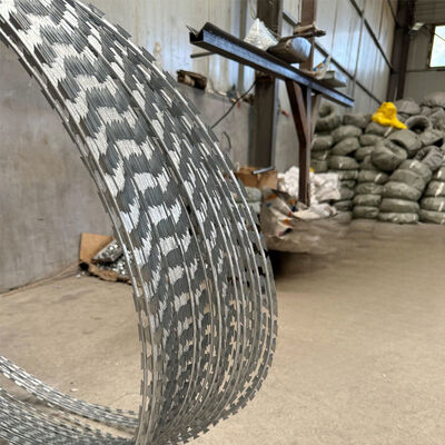 Venda a retalho Bom Preço Galvanizado Razor Barbed Wire 500 Meter comprimento Barbed Wire Fence