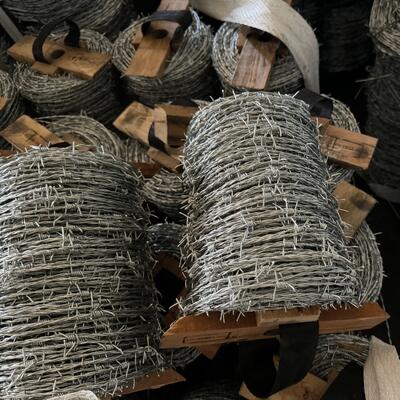 Bom Preço Galvanizado Razor Barbed Wire Mesh para vedação de segurança