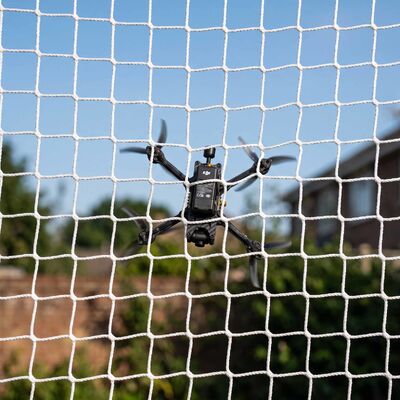 Rede Anti Drone – Rede Branca de Defesa de Drones de Poliéster Sem Nós (Malha 50x50mm, Cabo de 3mm)