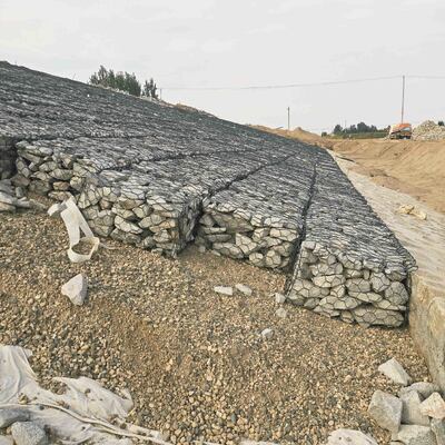 Rolos de malha hexagonal de Gabião galvanizados por imersão a quente | Gaiolas de pedra tecida para proteção de margens de rios