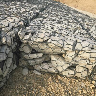 Cestas de gabião de malha de arame hexagonal para serviços pesados ​​- tamanhos personalizados para projetos de controle de erosão
