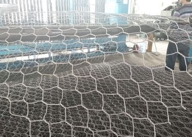 Calibre de fio sextavado tecido galvanizado mergulhado quente da cesta 2.0-4.0mm de Gabion da rede de arame