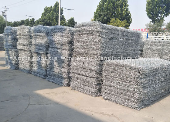 cestas resistentes quentes enchidas 2x1x1m de Gabion do ferro galvanizado da pedra