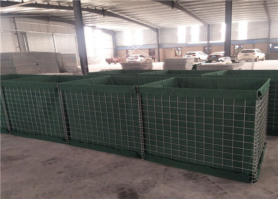 Barreira militar da areia de mil. 10 Hesco para a escala de tiro