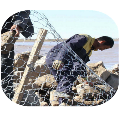 A pedra prende o Pvc sextavado revestiu a caixa  2x1x0.5 de Gabion
