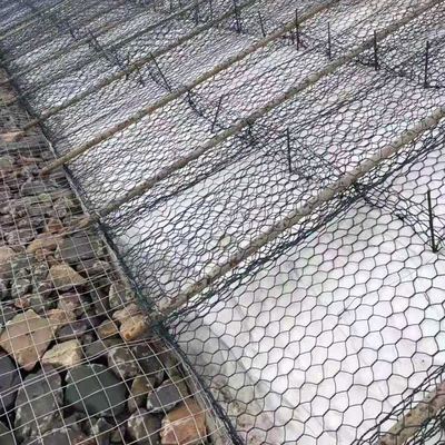 Galvanizou sextavada da cesta da rede de arame 2.0mm Gabion do ferro/Pvc revestiu a parede