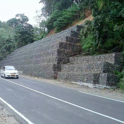 As cestas antiferrugem impermeáveis da parede de Gabion galvanizaram 2 * 1 * 1 M